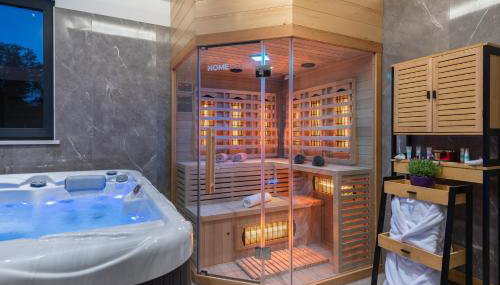 Green Luxury II with heated pool, jacuzzi & sauna - Foto 2