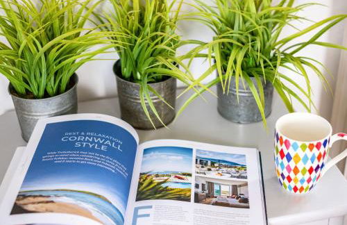 Dolphin Lodge - Photo 8