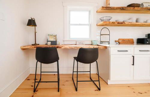 Very Cozy, 2 Bedroom Farmhouse Apartment 2nd FL - Foto 17