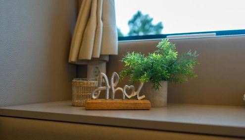 Lieblingsplatz Parey - schwimmendes Hausboot - Foto 4