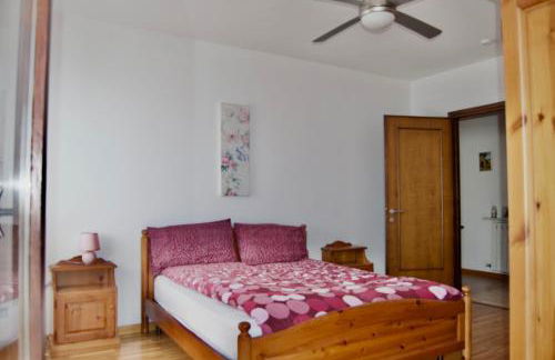 Il lago e la collina - Foto 14