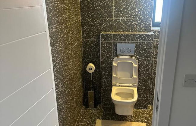 1 Bed Flat - Sleeps 2 - Pets - Garden - Parking - Foto 9