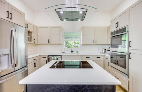 1 Mi to Dtwn San Antonio Sleek Bungalow with Yard! - Foto 6