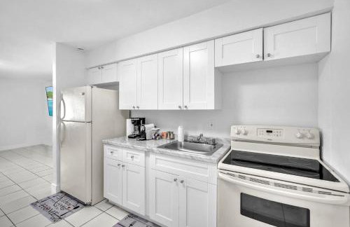 Costerra Miami 2BR - Foto 33