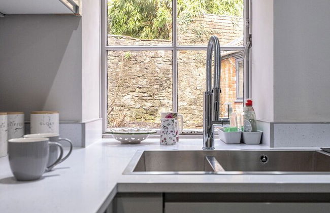 Eilmers Cottage Lovely 4BD in Malmesbury - Photo 67