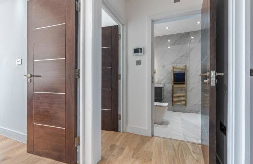 Elegant 2BR-1BATH Flat Near London Eye and Westminster - Photo 32