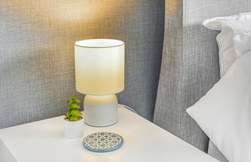 3BR Home with Garden & Free Parking - Foto 43