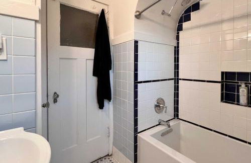 Chic Milwaukee Apartment in Hip Neighborhood! - Foto 18