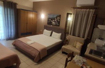 Zisis Garden Studios - Photo 11