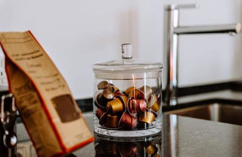 Ferienwohnung König Ludwig - Modernes Design-Apartment für Paare und Genießer am Starnberger See by LIVARIA - Foto 30