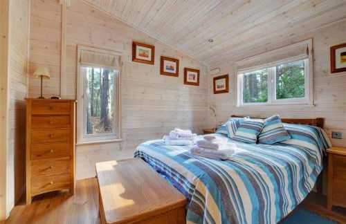 2 Bed in Weybourne oc-1628 - Photo 4