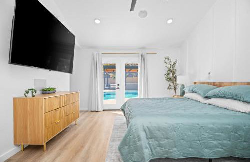 Relaxed Luxury Pet Friendly Home with Pool and Backyard Lounge in San Antonio, TX - Foto 21