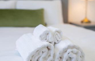 Opulent 5 bedroom Retreat with Hot tub and Entertainment - Foto 25