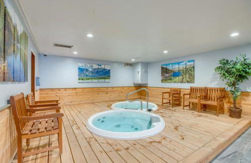 Heated Pool and Hot Tubs at Dtwn Winter Park Condo! - Foto 24