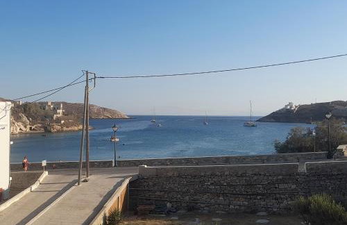 Με θέα τον όρμο της Βάρης - Photo 33