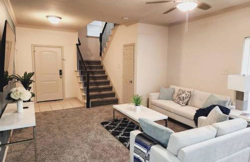 Townhouse near AT&T stadium, Six Flags & Epic Waterpark - Foto 21