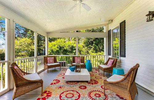 Blackstone on the Bluff with Lake Views Historic Home Family Friendly - Photo 5