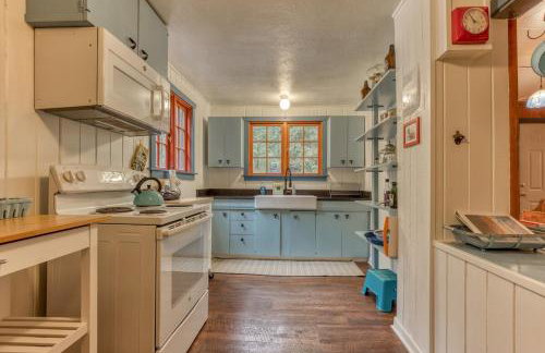 Springbrook · Cozy 2BR Mt. Hood Cabin, Fireplace & Retro Kitchen - Foto 23