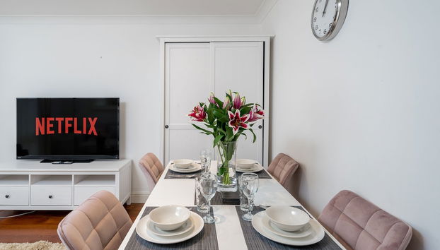 Stylish Deluxe 2BR Duplex - Free Parking - Near Canary Wharf - Foto 2, Imagen principal