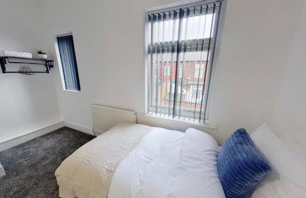 Elegant 2 Bed House Near City Centre - Foto 14