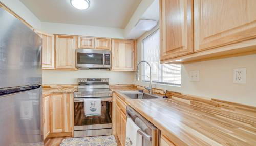 Anchorage Apartment Rental with Mountain Views! - Photo 2