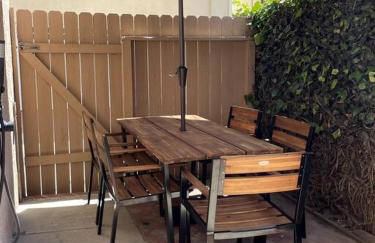 Huge Updated Spanish Apt - Steps to Beach & Bay! - Foto 20