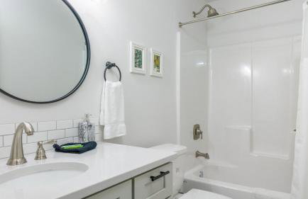 Twin Oaks Retreat by AvantStay Mins to Freeland - Foto 25