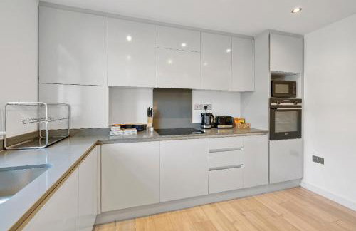 St Martins 2 Bedroom Apartments in Ruislip By 360 Stays - Foto 146