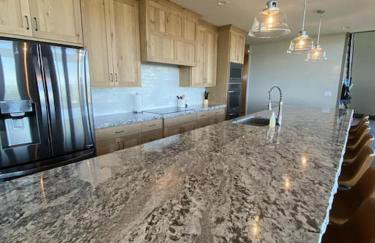 Dual Cabin- Yellowstone Family Retreat- Sled Hill - Foto 14