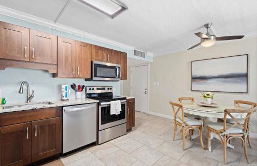 Cabana Beach Club by RVA - Photo 22