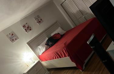 Bright 2BR Poolside Retreat Downtown Fort Myers - Foto 40