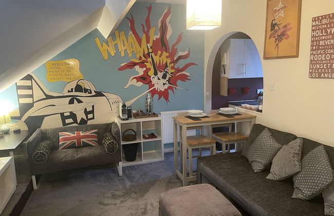 Entire Artistic Open-plan Top Floor Apartment - Foto 23