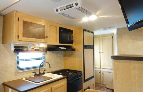 Best RV-Camper To Visit NYC-Hot Tub-Free Parking - Foto 10