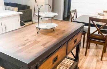 Renovated Bungalow Getaway - Foto 18