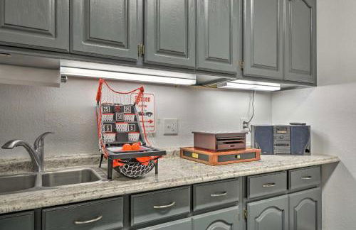 Game Room Fun! Medford Family Retreat - Foto 22