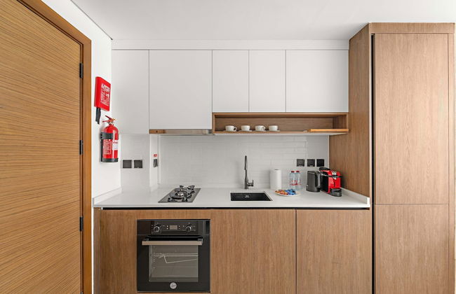 Modern Studio in Al Furjan With Pool gym and Game - Foto 5