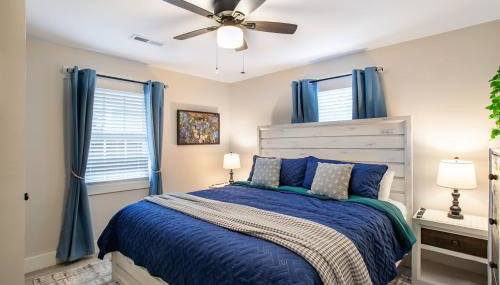 Blue Valley Inn - Hot Tub & Spacious Play Area! - Foto 4