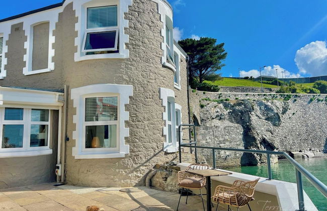 Seafront Cottage - Beach Access - Pet Friendly - Foto 1