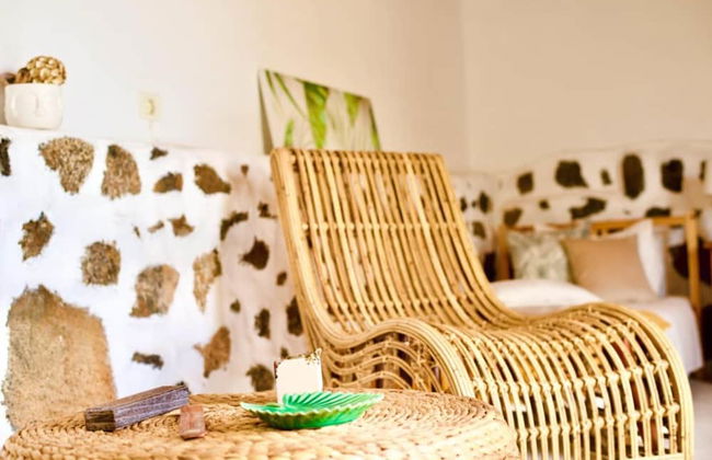 Studio With Pool, Garden and Open Roof Bathroom - Photo 1