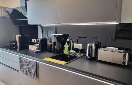 maremar - Apartments am Ferberturm - Luxus Boxspringbett - Küche - Arbeitsplatz - WLAN - Foto 10