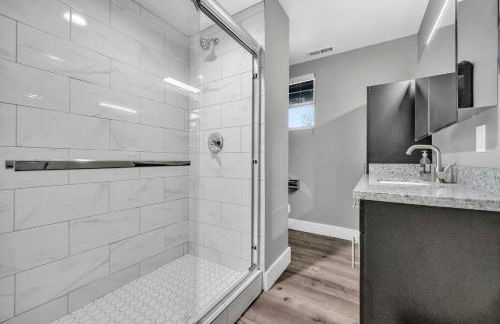 Cle Suites 2BR 1BA 5 min Walk to Cle Clinic Unit 4 - Foto 8