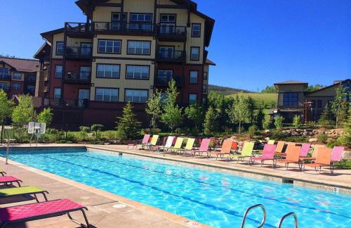 2 BR Basecamp Bliss at Kicking Horse Near Ski Hill - Foto 22