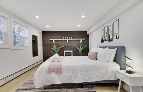 (NEW) Blue Mtn Poconos Retreat Htd pool pet frndly - Foto 29