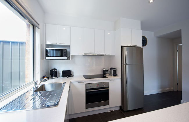 Mansi on Raymond - Photo 26