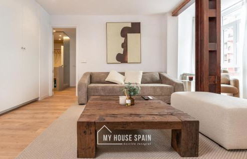 MyHouseSpain - Estilo y confort en Oviedo - Foto 2