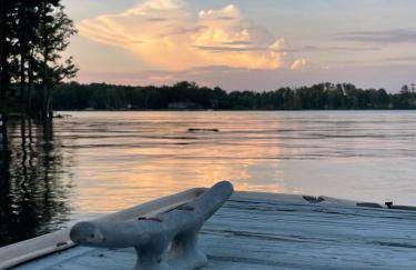 Palms in Paradise 2 Docks & Steps into Lake Murray - Foto 7