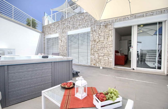 Apt Aurora Ristola - Photo 1