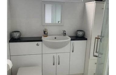 2 Bed Chalet Sleeps 6 - Pets Near Beach Parking - Foto 21