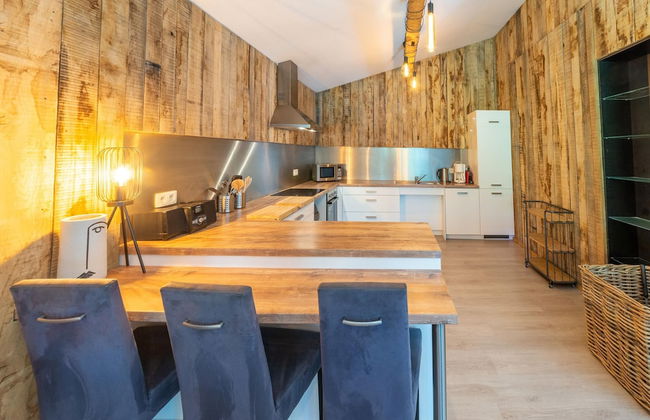 Lush Chalet Near Lake of Butgenbach - Photo 31