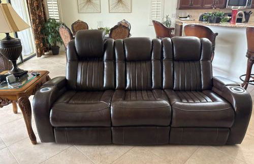 Pool Home in Gated Community - Foto 5